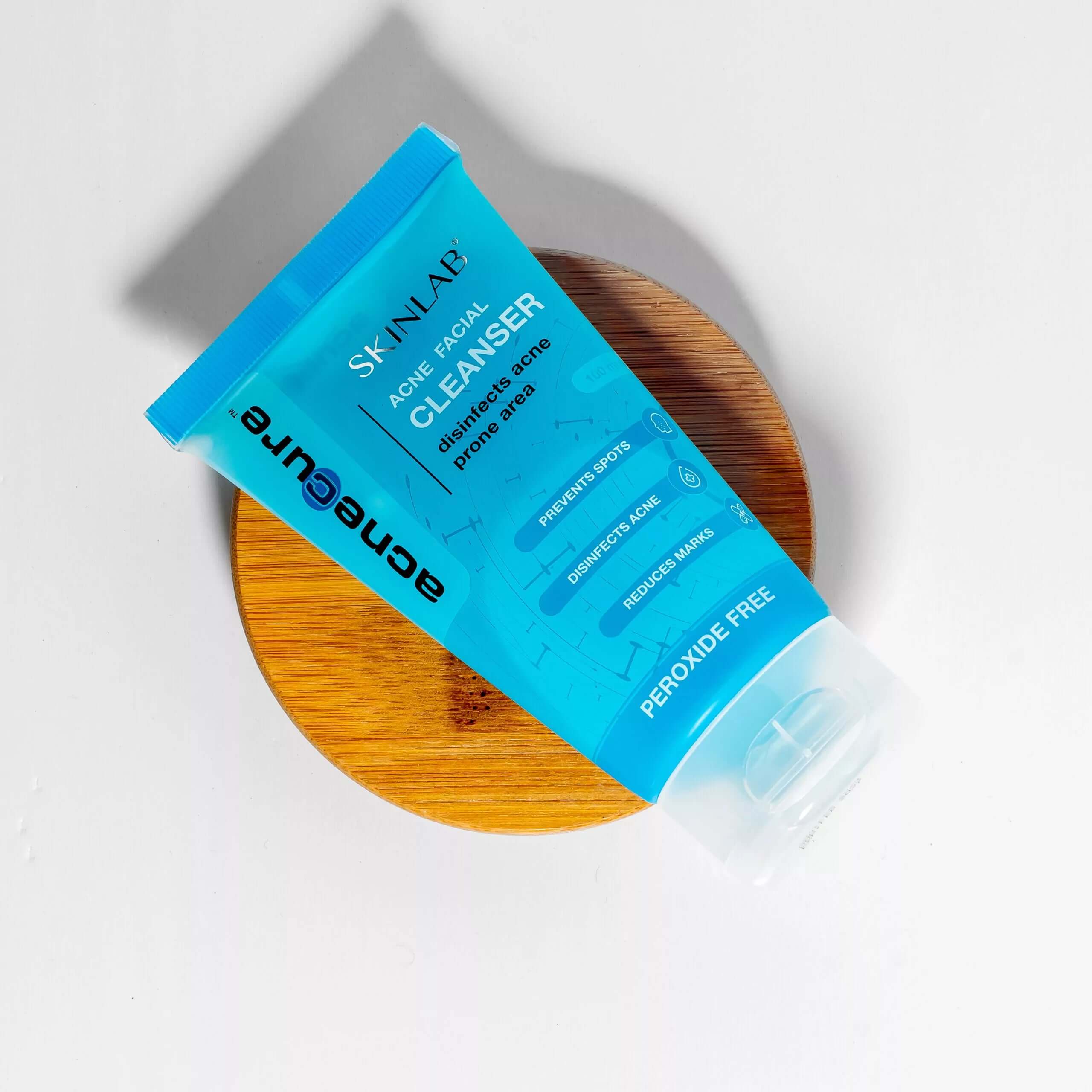 Shop SKINLAB Acnecure Anti-Acne Face Cleanser in UAE |  Aurasence