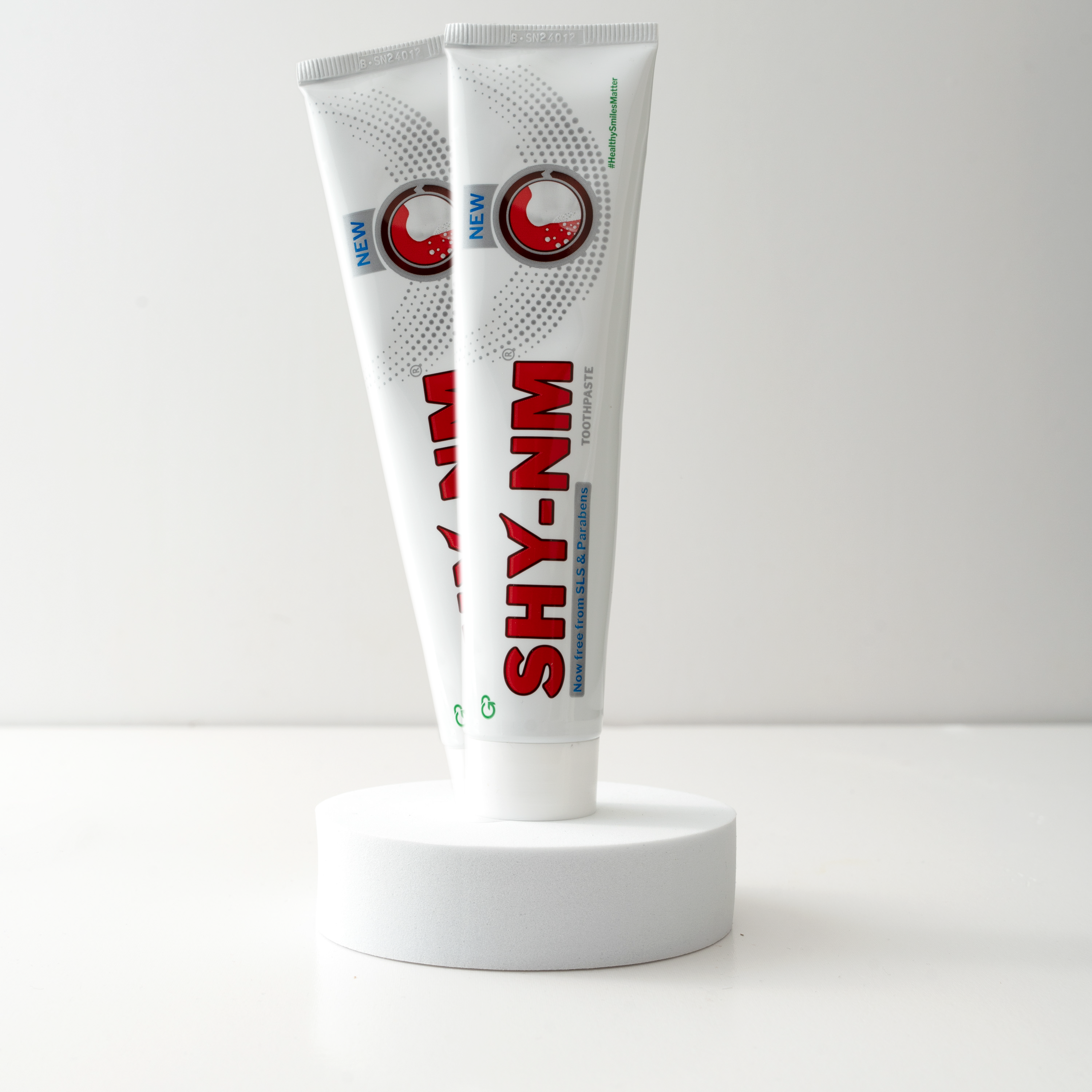 Buy SHY NM Toothpaste in UAE  | SLS free, Parabens free and Vegan friendly, Fresh Mint Flavour 100g   | Aurasence